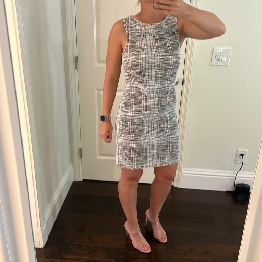 Max Studio sleeveless peach, black and white dress - Medium
